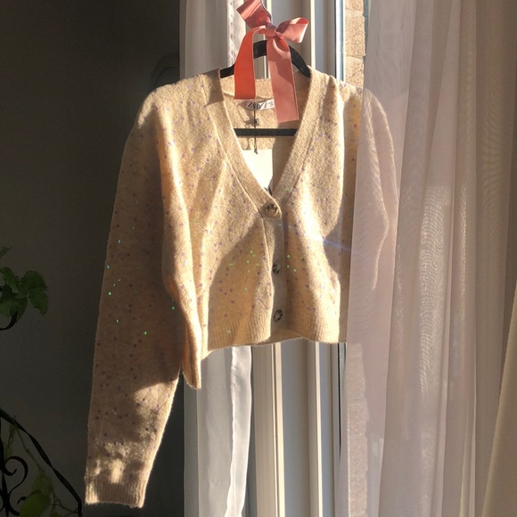 🌸Knit cardigan with flower sequin appliqué - Picture 10 of 11